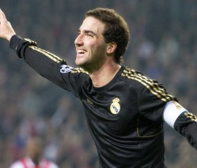 开云官网-美加墨世界杯之夜，当拉文持续制造杀伤，篮球成为跨越边境的通用语