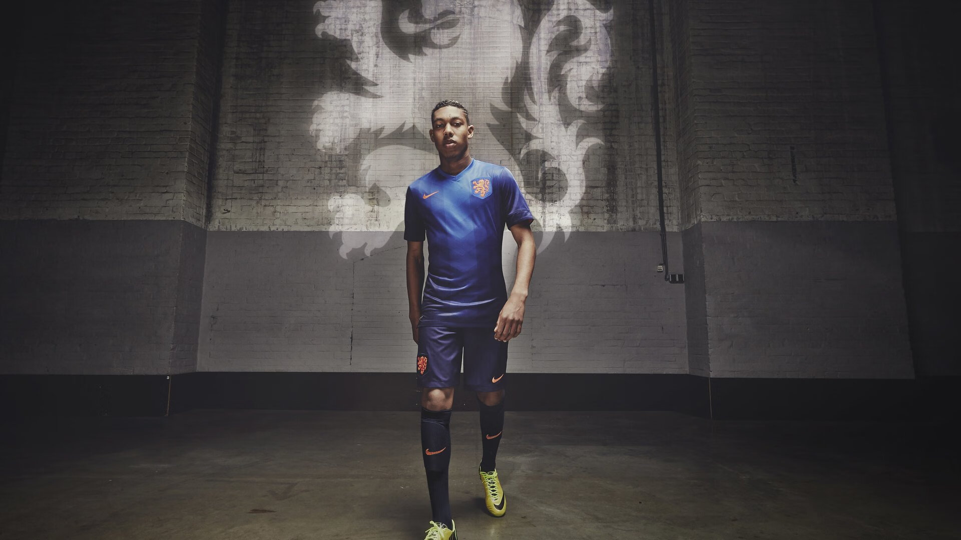 德甲争冠战之夜，武切维奇刷新纪录背后的东方密码