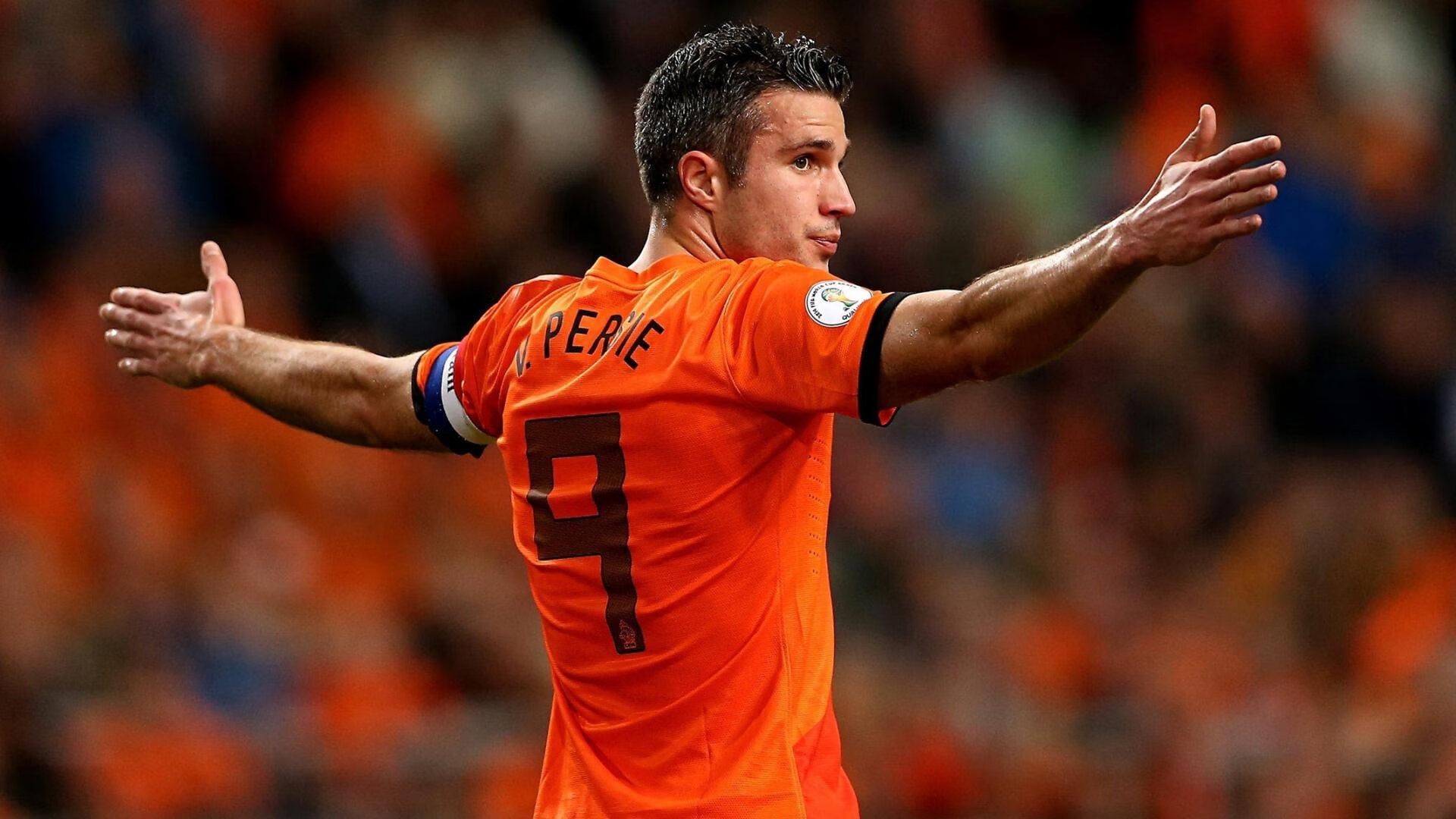 佛罗伦萨对阵阿森纳，当艺术足球遇见工业革命，苏亚雷斯刻下不朽里程碑